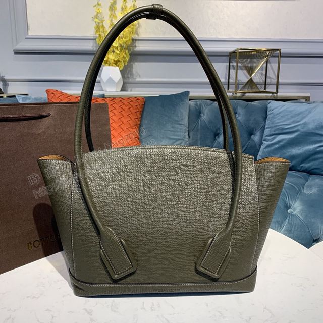 Bottega Veneta女包 純銅五金 寶緹嘉單肩女包 BV大號手提包 壓紋牛皮手拎包  gxz1077